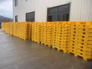 Yellow Plastic Pallets for Store