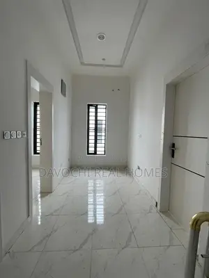 4bdrm Duplex in Ikota for rent