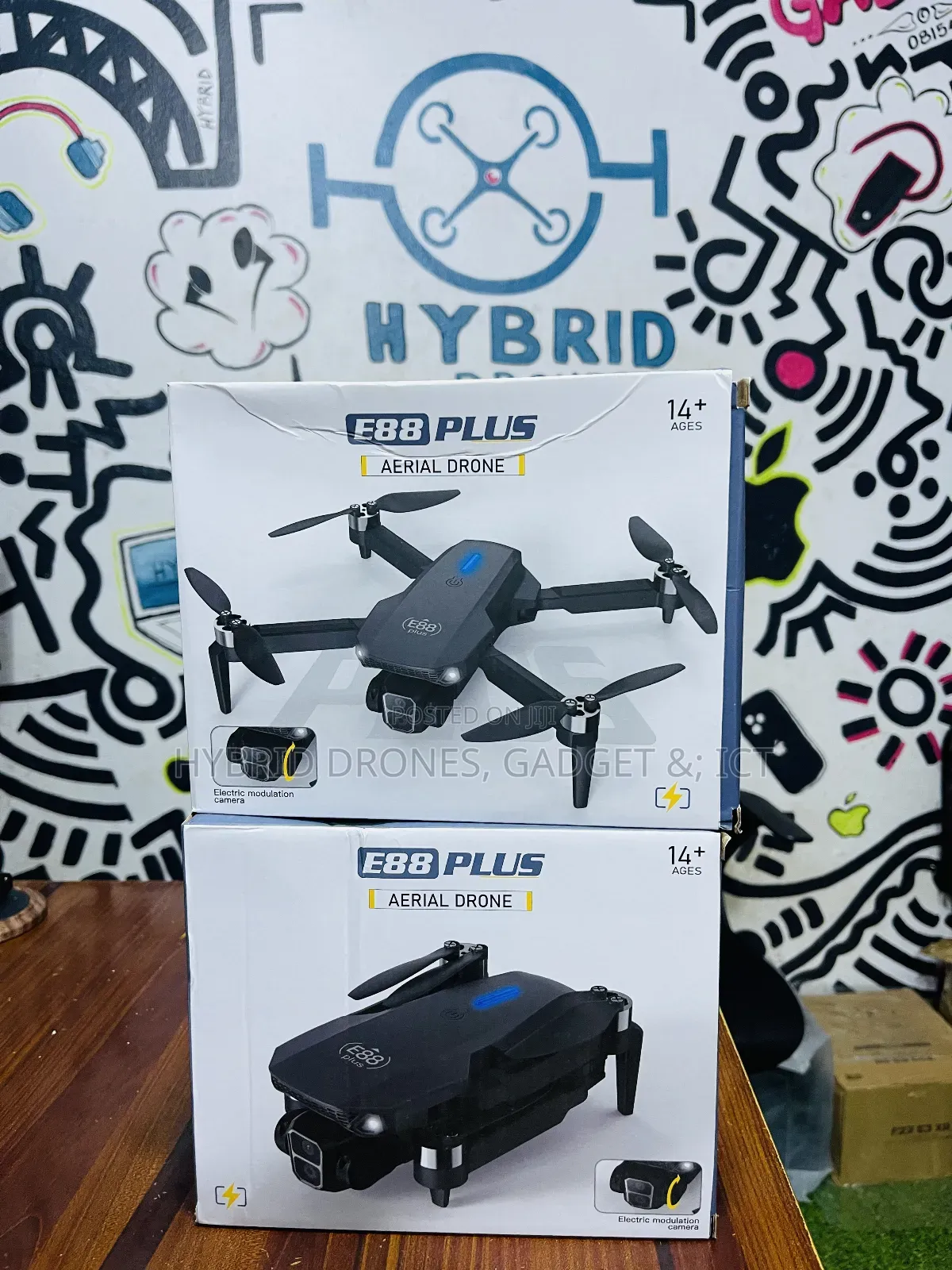 E88 Plus Hd Mini Drone + 2 Batteries