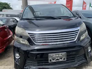 Toyota Vellfire 2014 Black