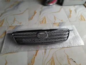Up Grill For Toyota Corolla 2005