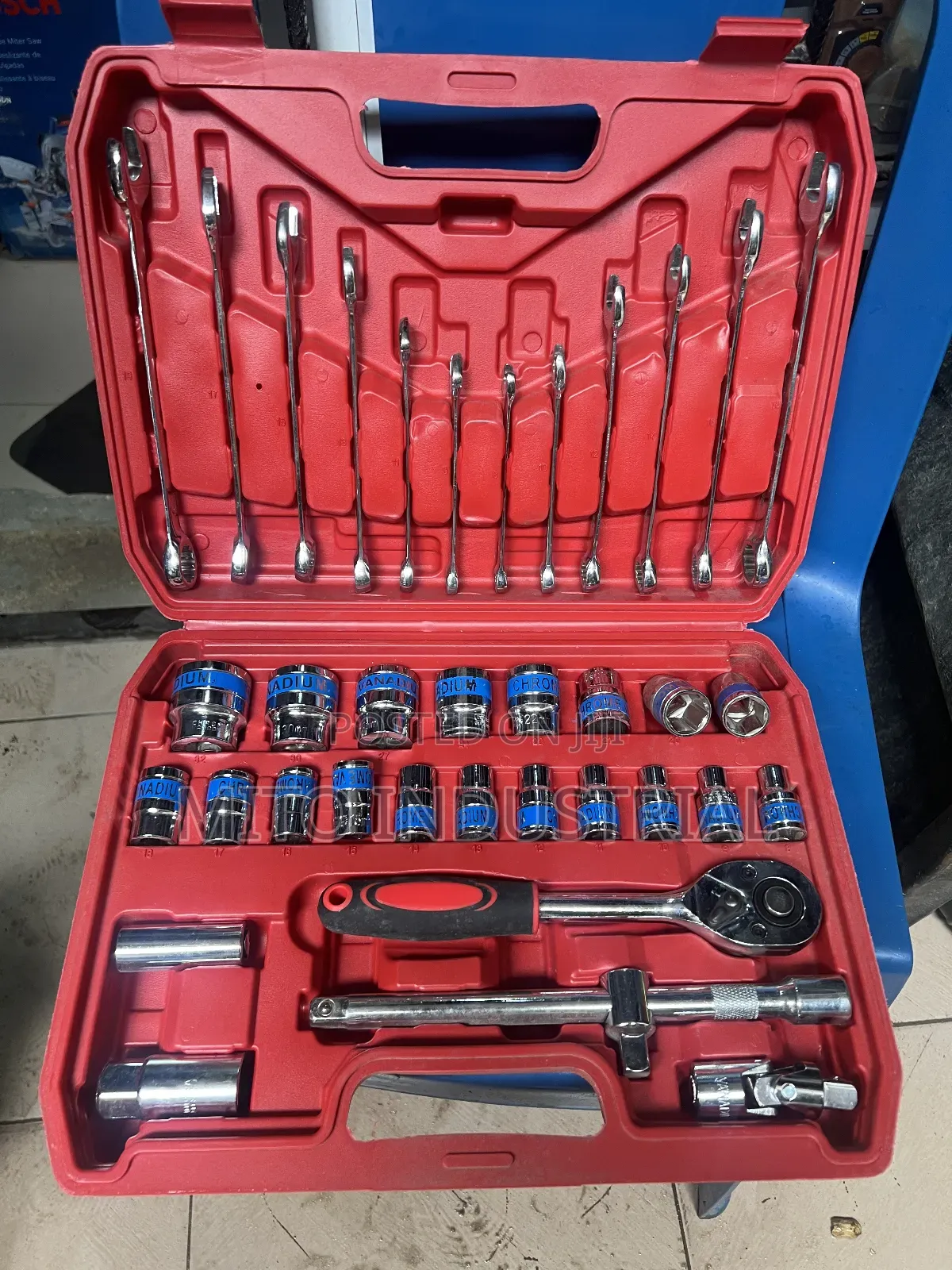 37-Piece Socket Wrench Set