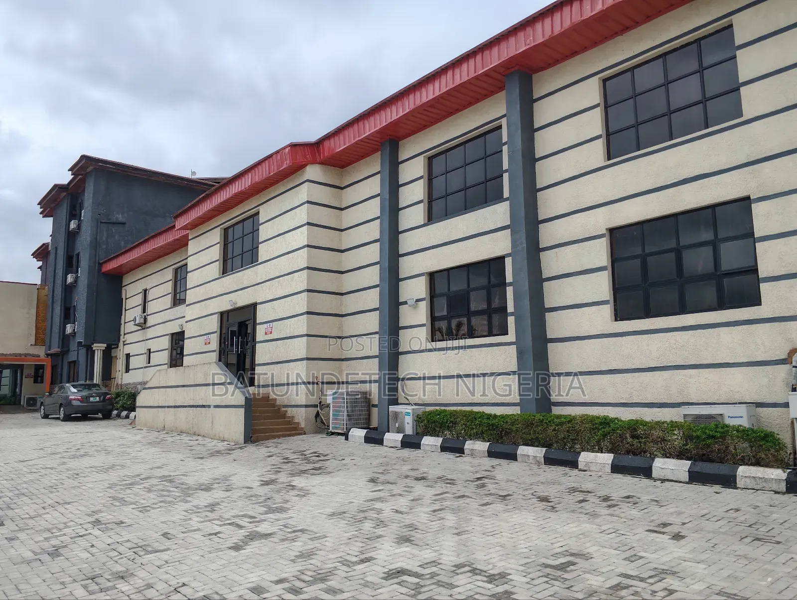 45 Rooms Hotels With Event Center Functioning.