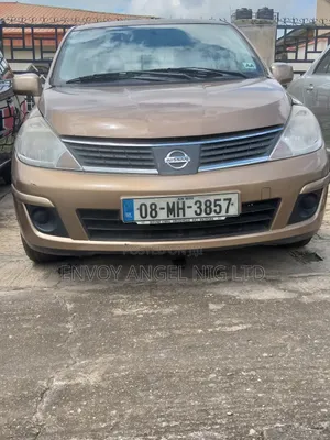 Nissan Tiida 2008 Gold