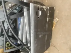 Toyota Camry Empty Door Lift Side Front 05 Model
