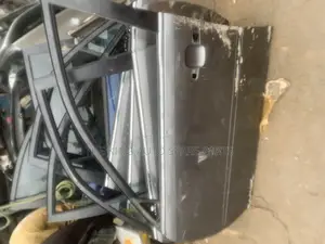 Toyota Camry Empty Door Lift Side Front 05 Model