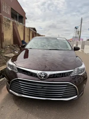 Toyota Avalon XLE Premium Sedan FWD (3.5L 6cyl 6A) 2013 Red