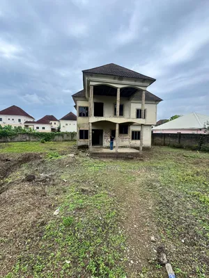 4bdrm Duplex in Life Camp for sale