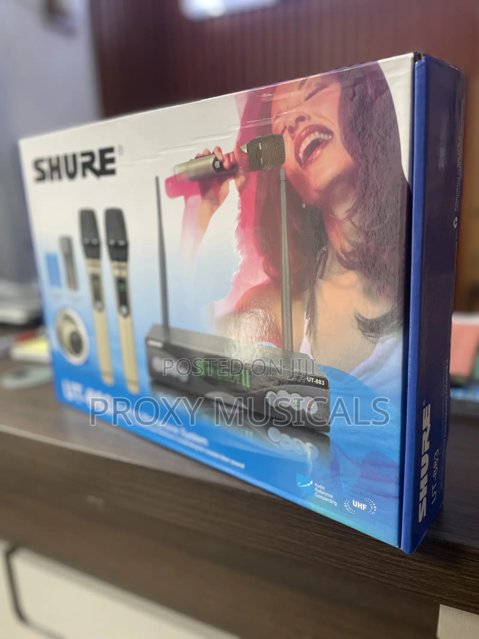 Shure Wireless Microphone Ut-883