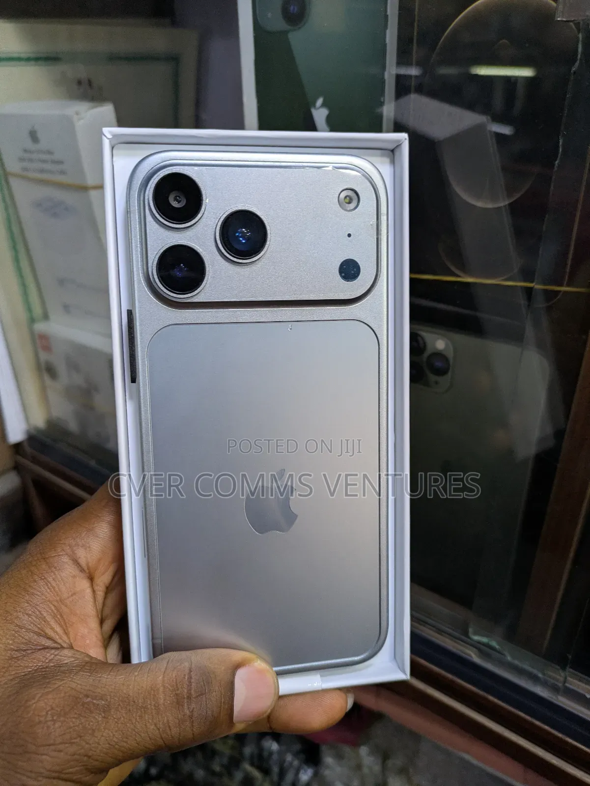 New Apple iPhone 17 Pro Max 1 TB Silver