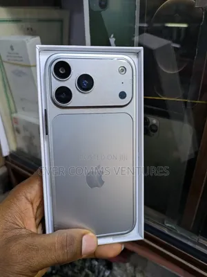 New Apple iPhone 17 Pro Max 1 TB Silver