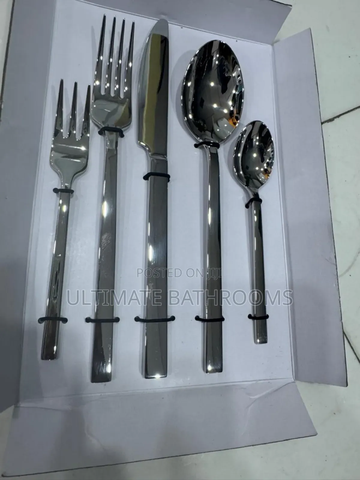 High Quality Chrome Set of Cutlery