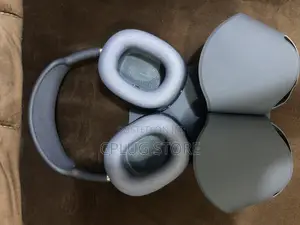 Fairly Used Original Apple Airpodmax Second Gem