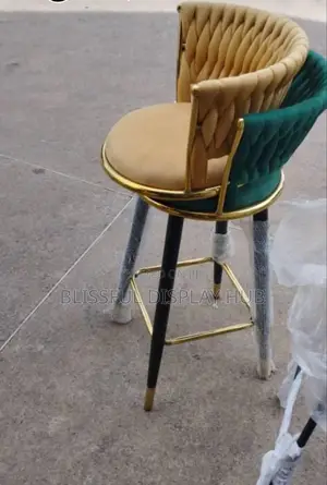 Furnitures/ Outdoor and Bar Chairs