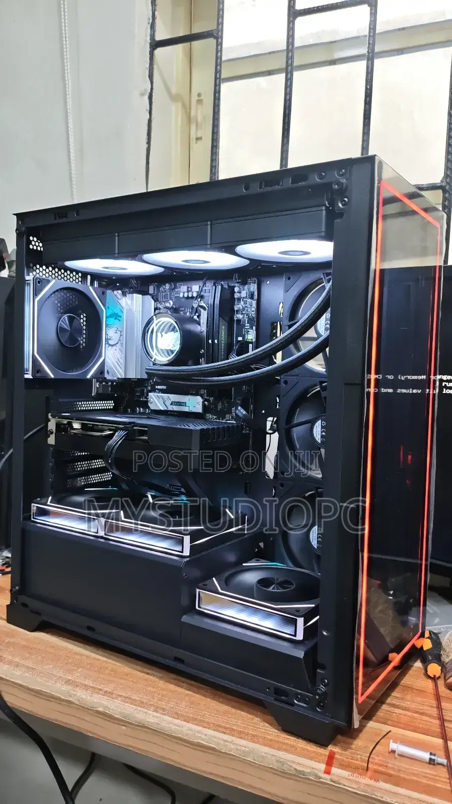 New Desktop Computer 32GB AMD Ryzen 7 SSD 2T