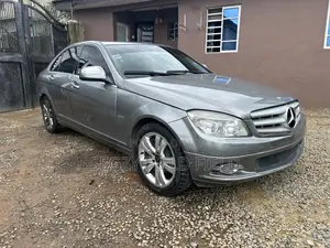 Mercedes-Benz C200 2008 Gray