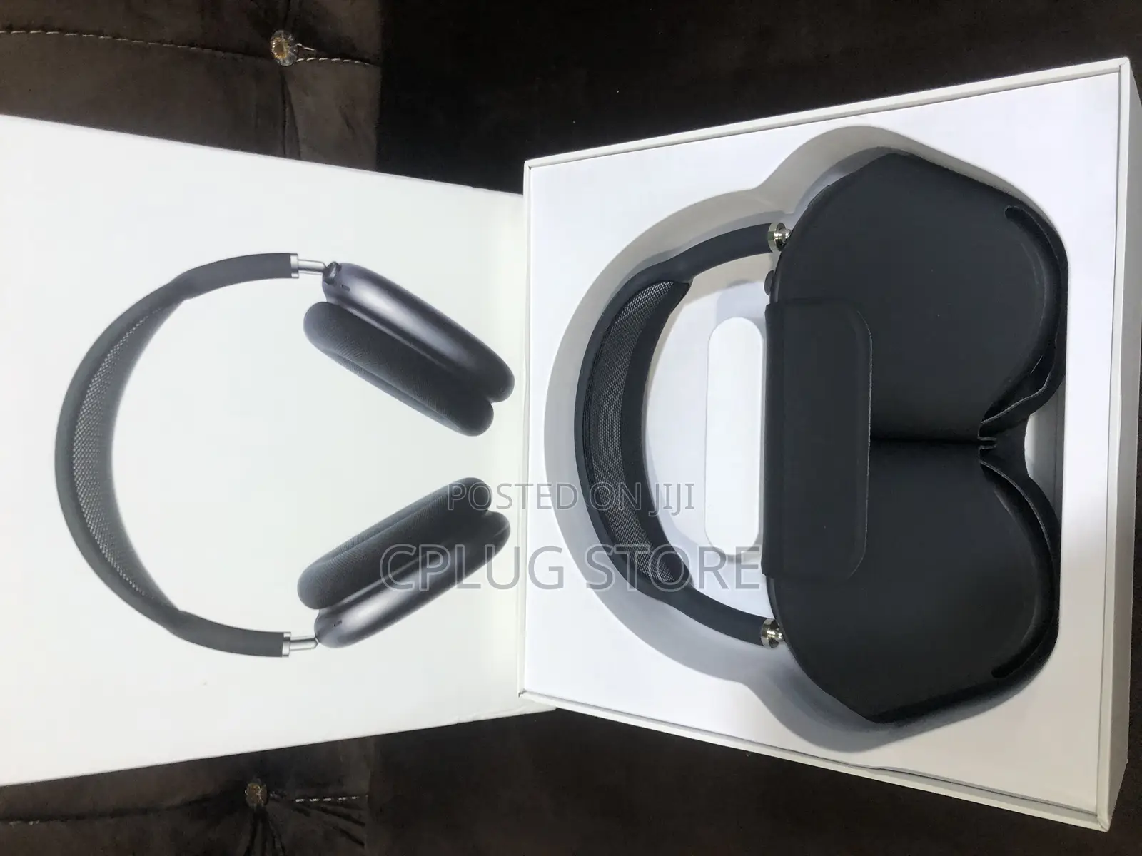 Black Max. True Apple. Original Open Box Airpodmax