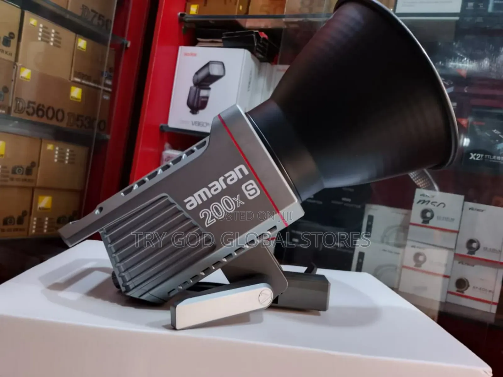 Amaran Light 200s