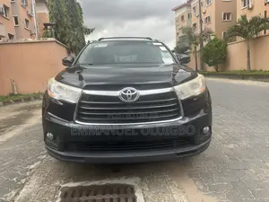 Toyota Highlander XLE 4dr SUV (3.5L 6cyl 6A) 2014 Black