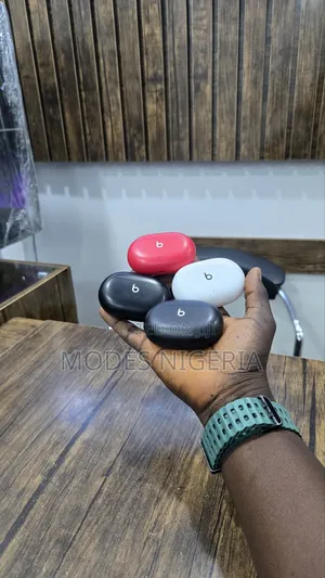 Beats Studio Buds