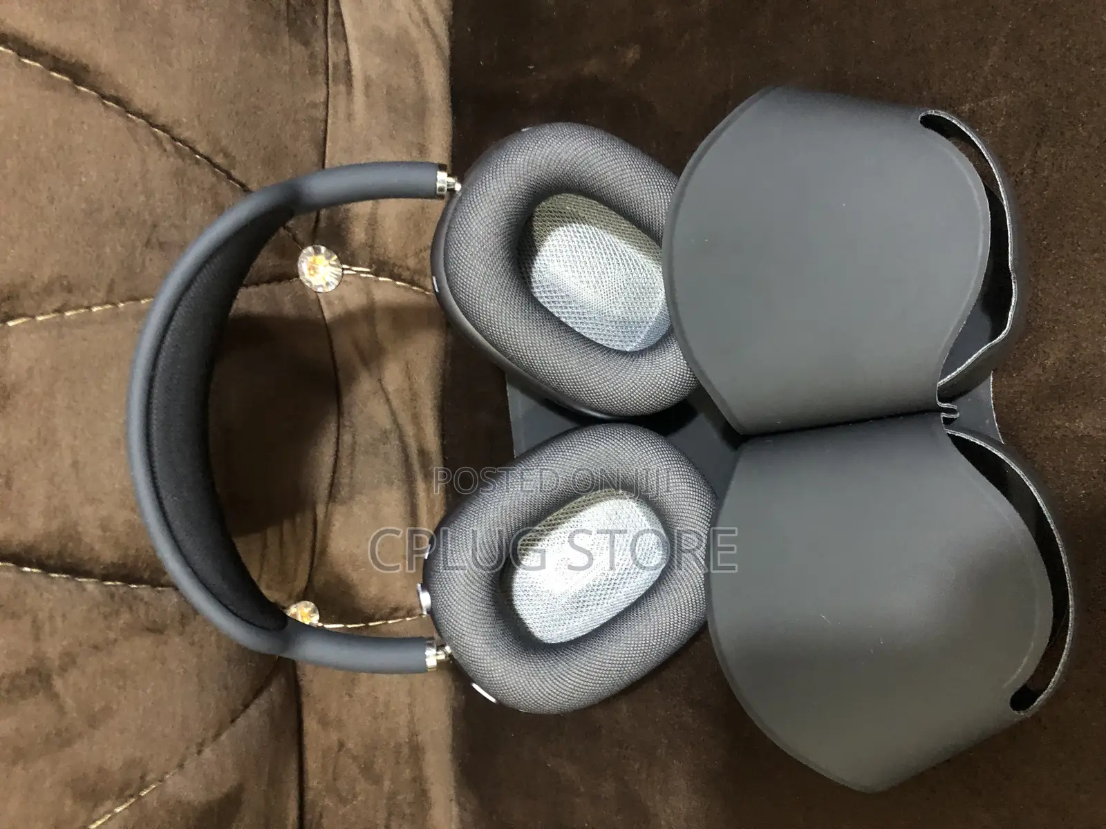 Original Power: Black Apple Airpodmax: (Used)