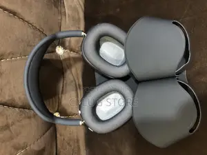 Original Power: Black Apple Airpodmax: (Used)