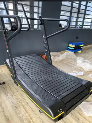 Curved Manual Treadmill