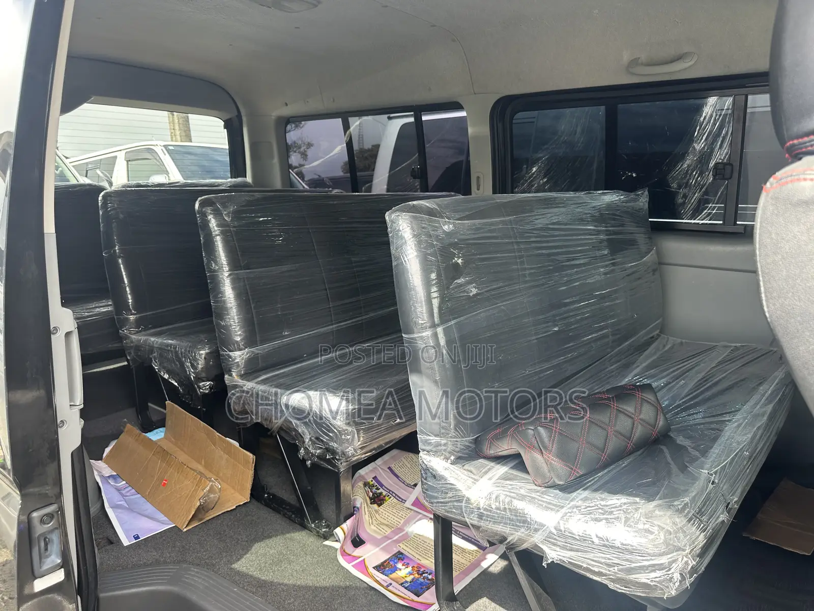Toyota HiAce 2015 Black