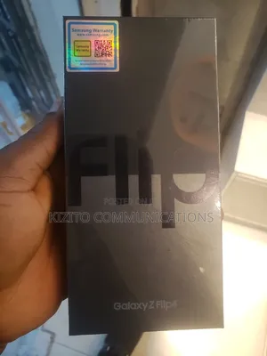 New Samsung Galaxy Z Flip4 256 GB
