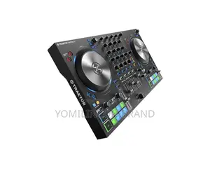 Native Instruments Traktor Kontrol S3 4-Channel, 4 Dj Controller
