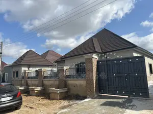 4bdrm Bungalow in Sungold Estate, Abuja (FCT) for rent