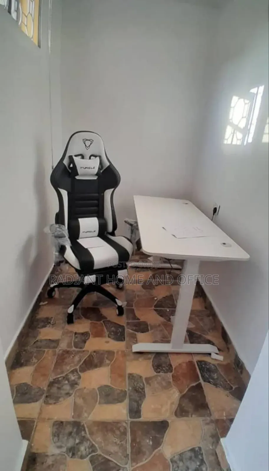 Imported Electric Adjustable Gaming Table