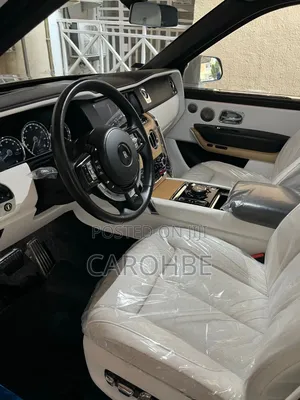 Rolls-Royce Cullinan Base 2019 White