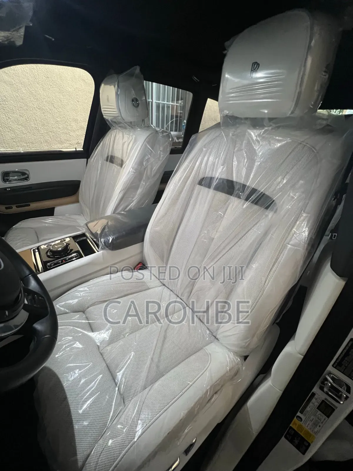 Rolls-Royce Cullinan Base 2019 White