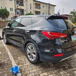 Hyundai Santa Fe 2014 Black
