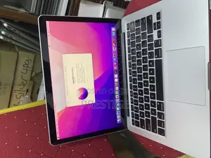 Laptop Apple MacBook Pro 2015 8GB Intel Core i5 SSD 256GB