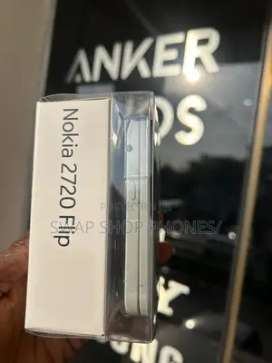 New Nokia 2720 Flip 512 GB White