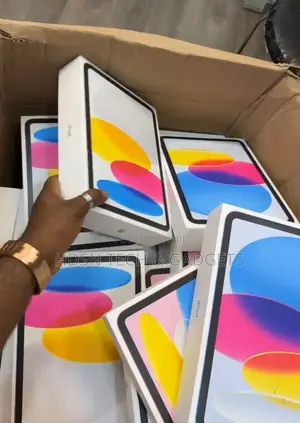 New Apple iPad (2025) 128 GB