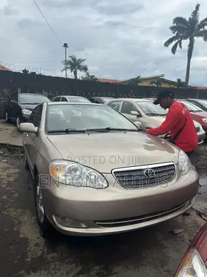 Toyota Corolla LE 2007 Gold