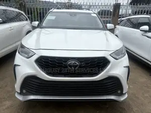 Toyota Highlander Platinum FWD 2023 White