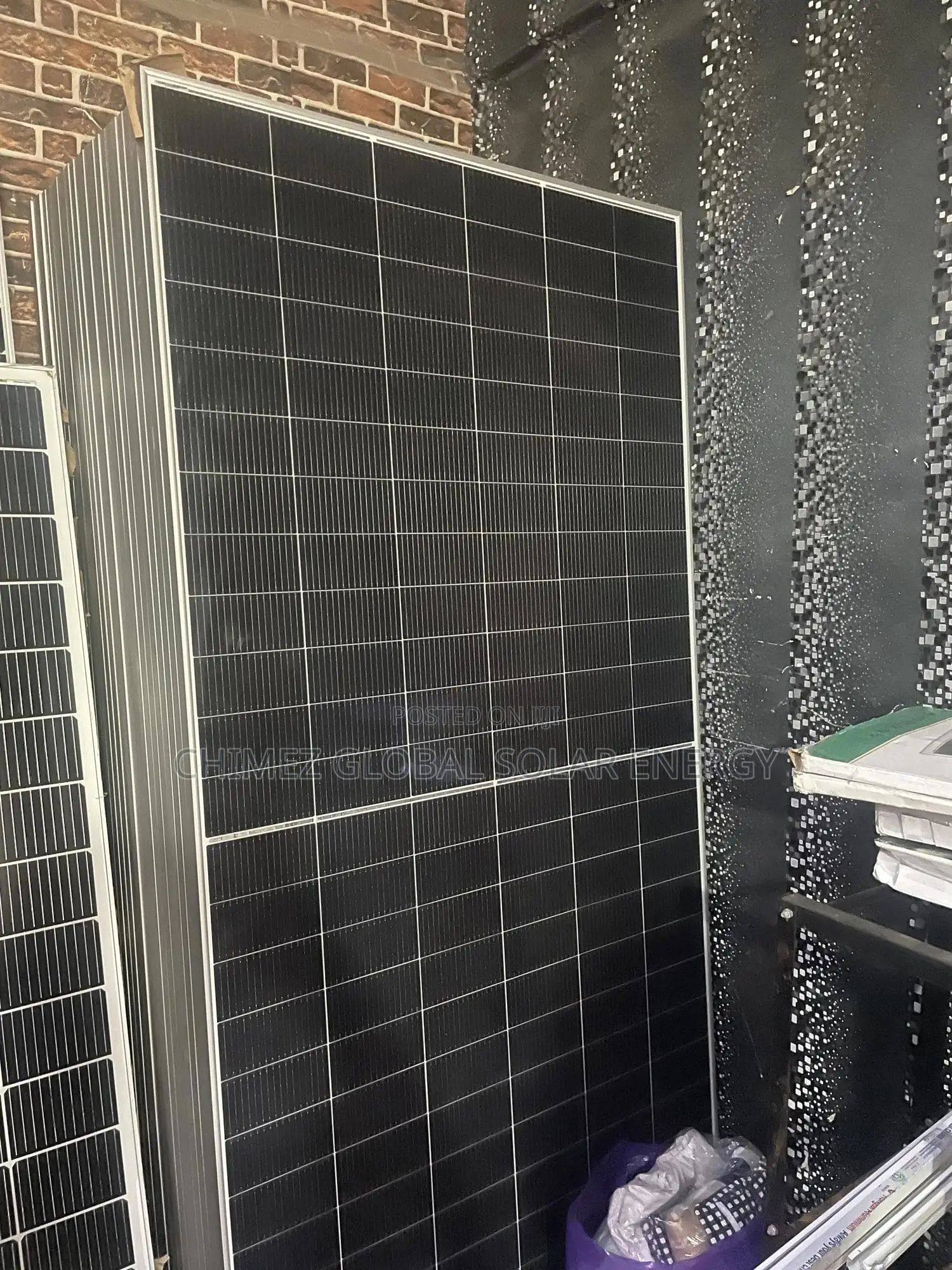 Jinko 680 Watts Solar Panel