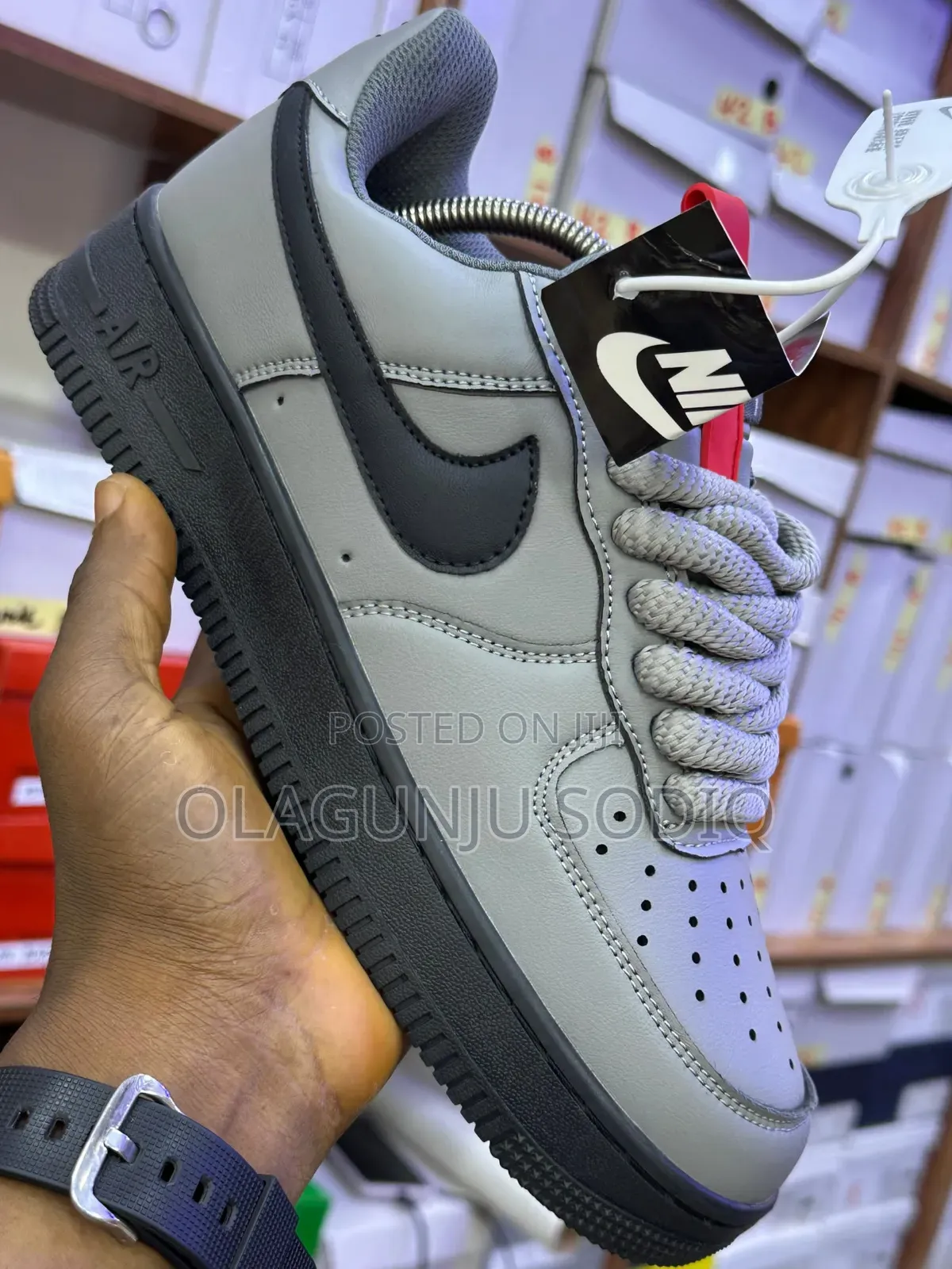 Original Nike Air Force 1 Sneakers