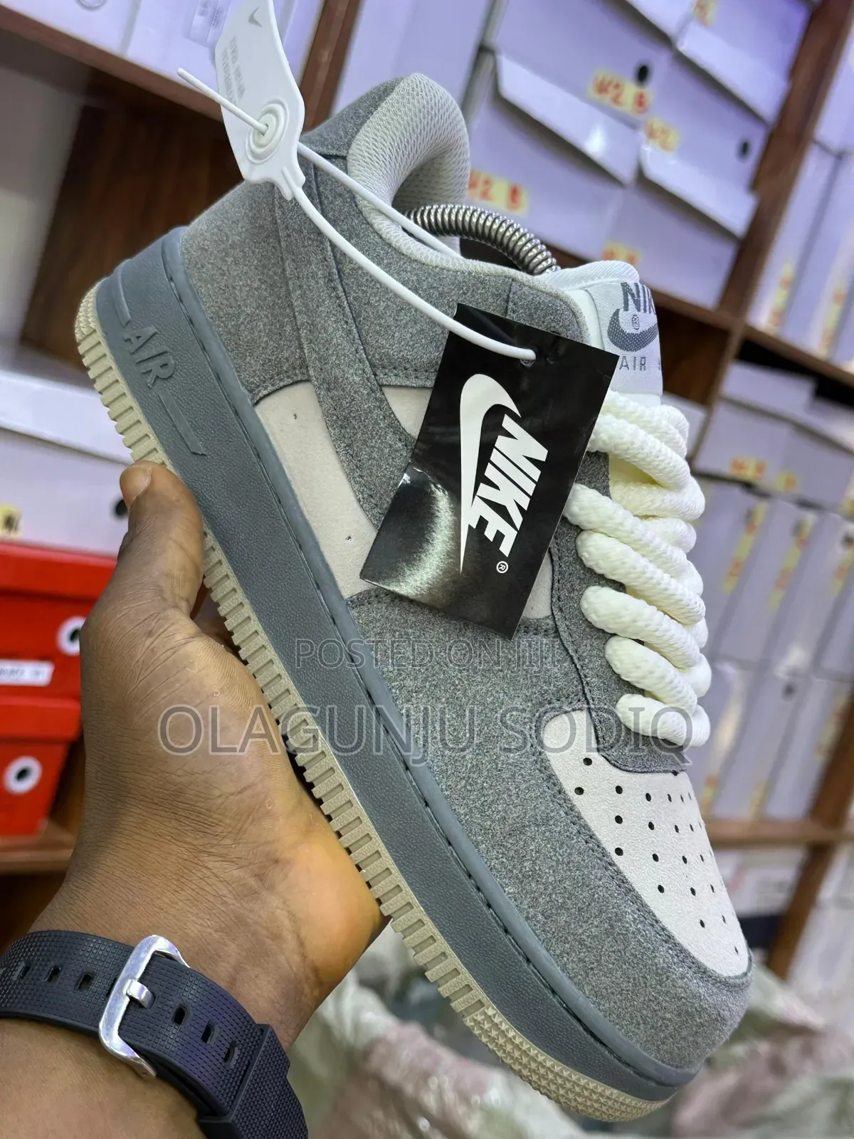 Original Nike Air Force 1 Sneakers