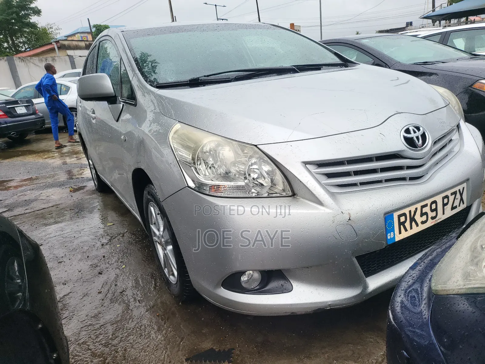 Toyota Verso 2010 Silver