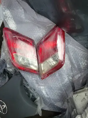 Toyota Camry 08 Model Booth Light Set