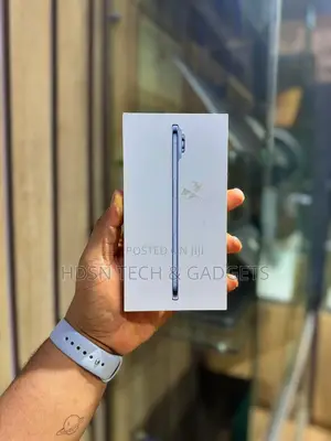New Apple iPhone Air 256 GB Silver