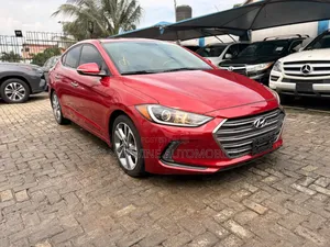 Hyundai Elantra Limited Sedan FWD (2.0L 4cyl 6A) 2017 Red