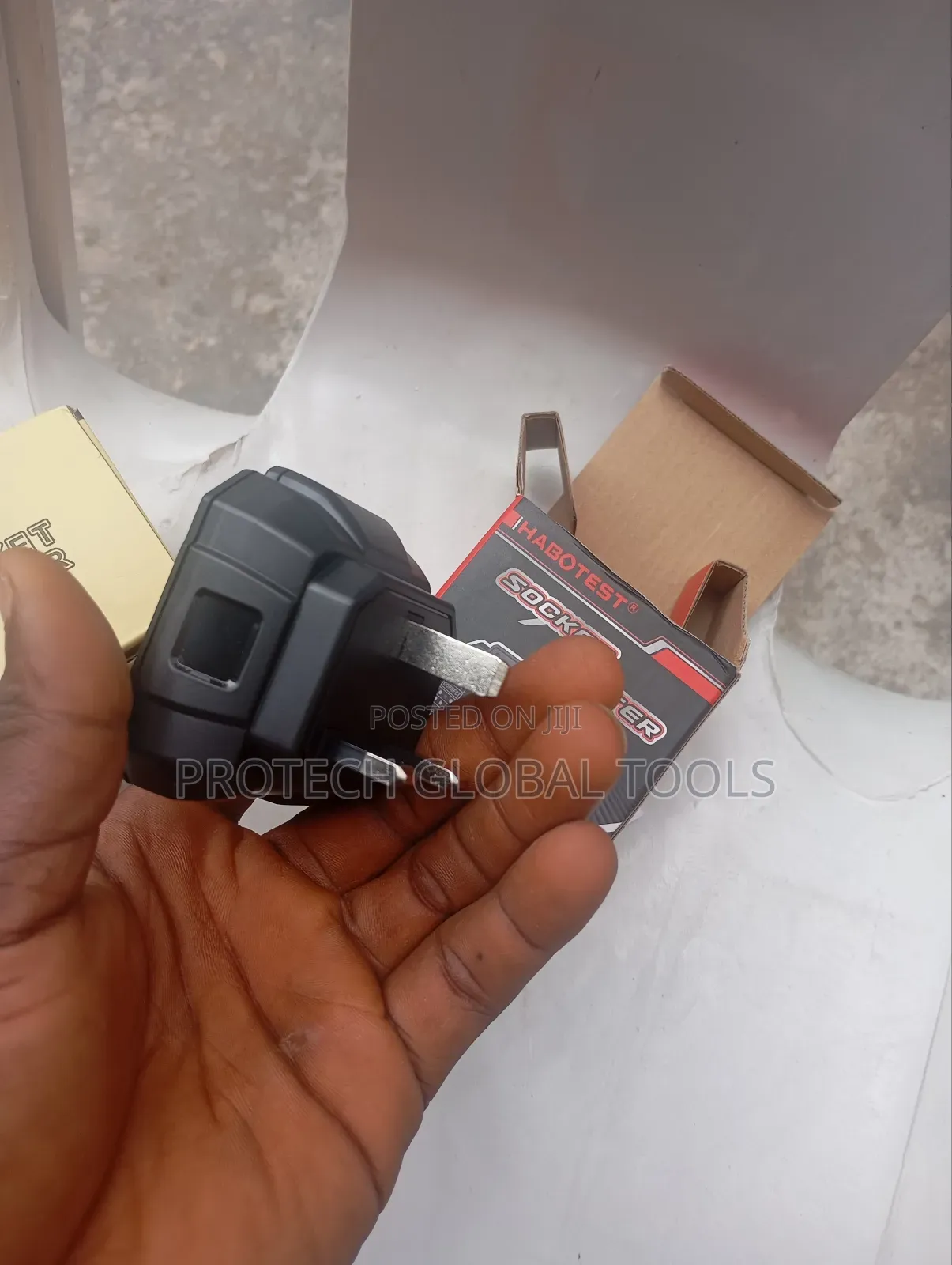 Digital Socket Tester