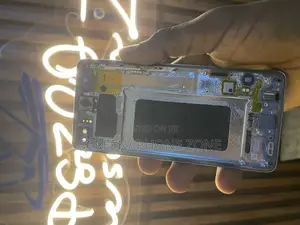 Samsung S10+ Screen
