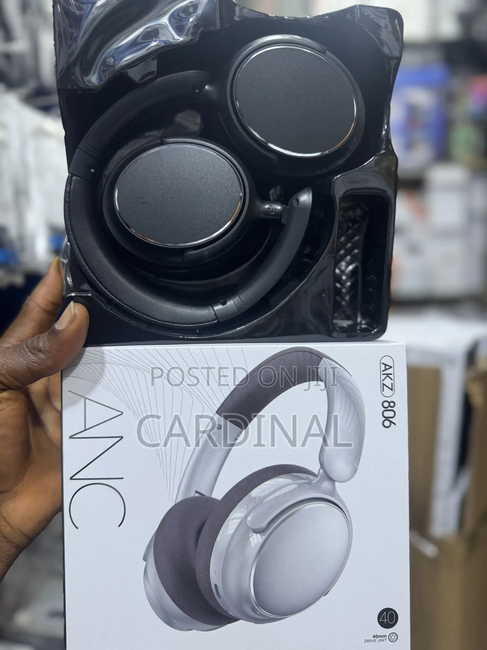 Akz 801 Active Noise Cancellation Headphone